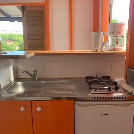 Bungalow Les Cerisiers Bouillante Buitenkant foto